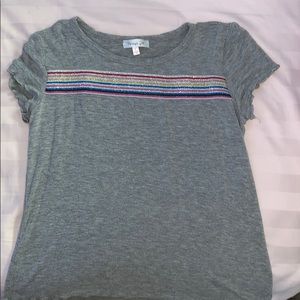 flowy grey rainbow tee